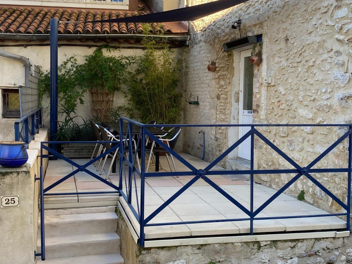 Villa "Les Tournesols" Saint-Martin-dʼArdèche Exterior foto